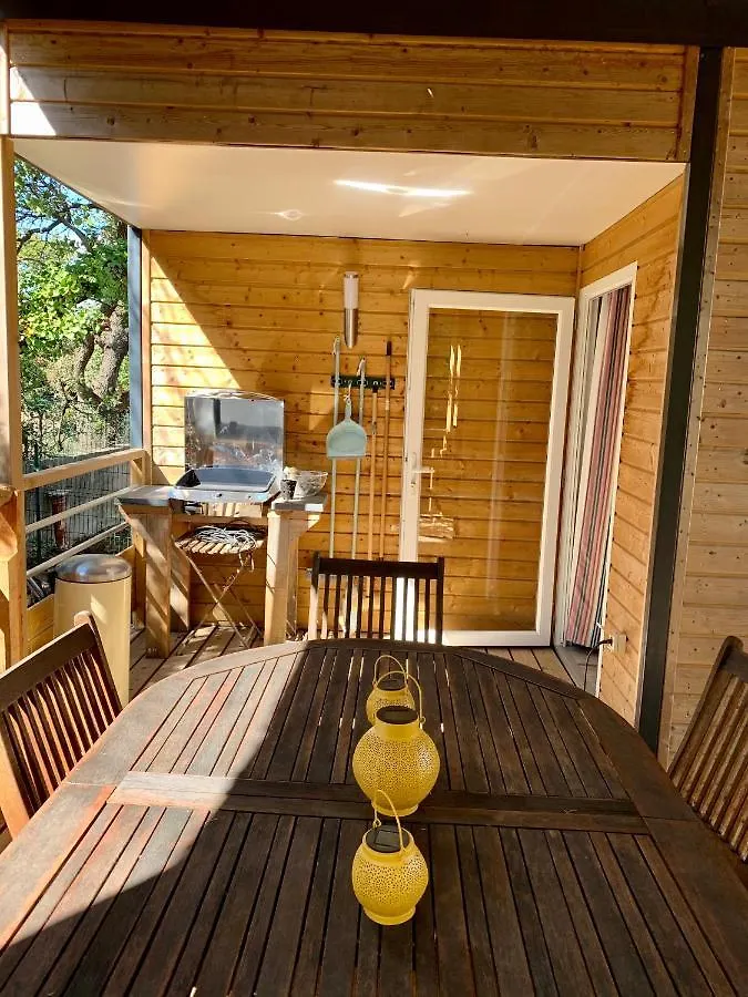 Le Clos Du Bonheur Ле-Праде 0*,